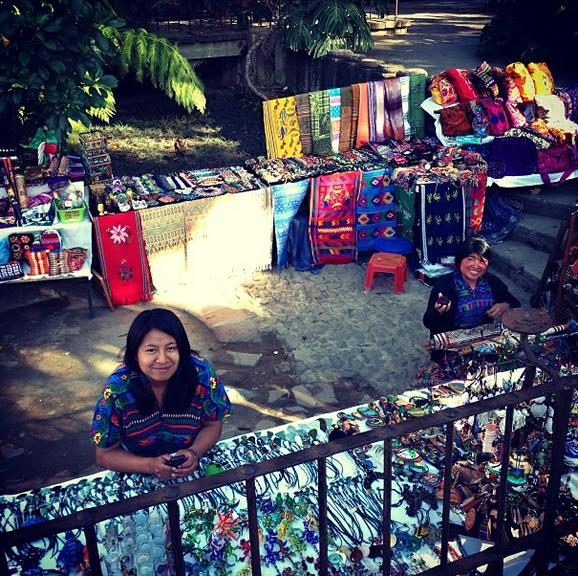 As fotos de Grazi Massafera na Guatemala