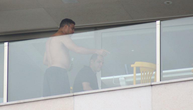 Ronaldo em sua cobertura no Leblon, no Rio de Janeiro