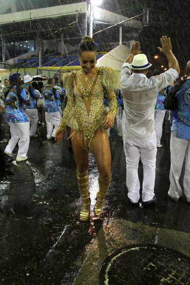 Sabrina Sato samba na sapucaí