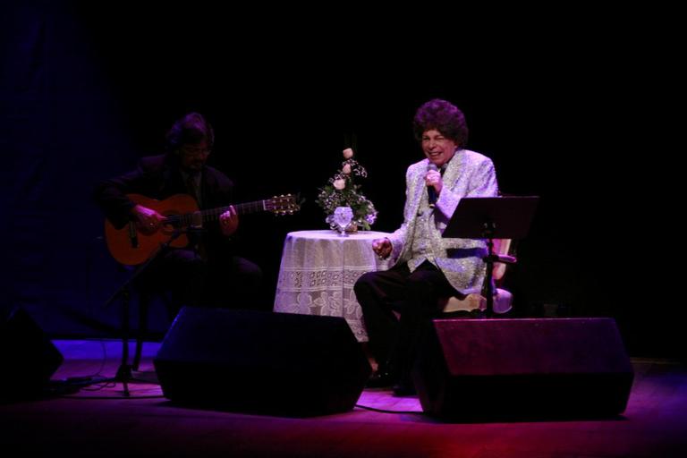 Cauby Peixoto apresenta seu show 'A Voz do Violão' no Rio de Janeiro