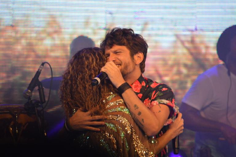 Daniela Mercury canta com Saulo Fernandes em Salvador