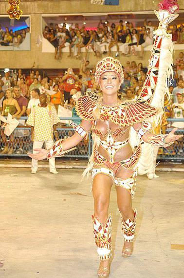 Sabrina Sato desfilou em 2008 pela Salgueiro no carnaval do Rio de Janeiro