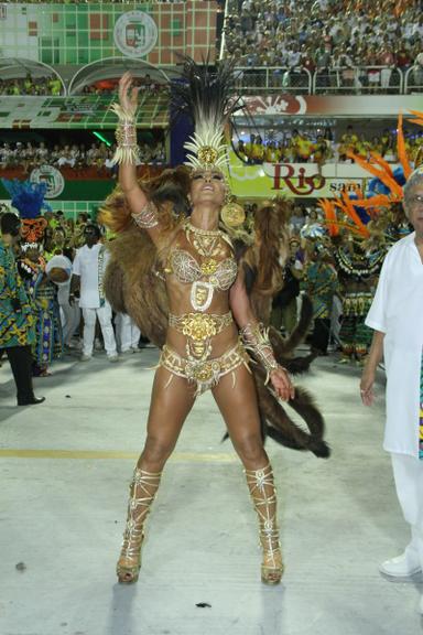 Sabrina Sato: rainha da Vila Isabel em 2012