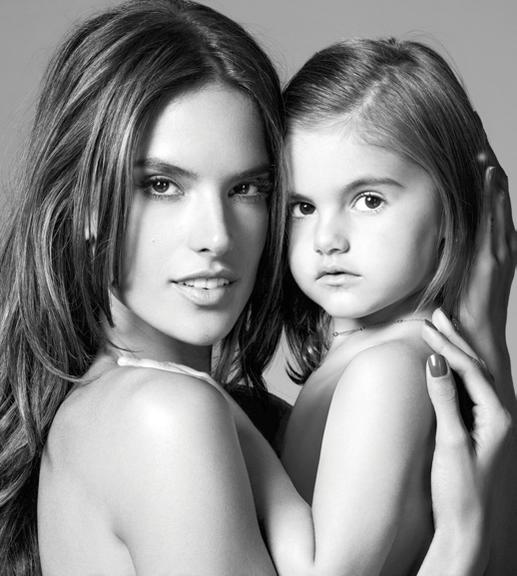 Alessandra Ambrosio e Anja arrasam em ensaio 