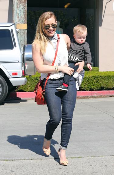 Hilary Duff e o pequeno Luca