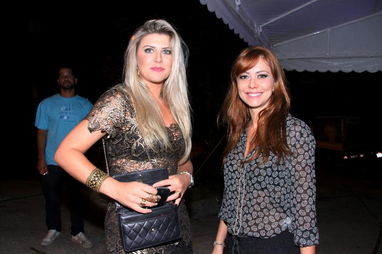 Íris Stefanelli e Simone Soares