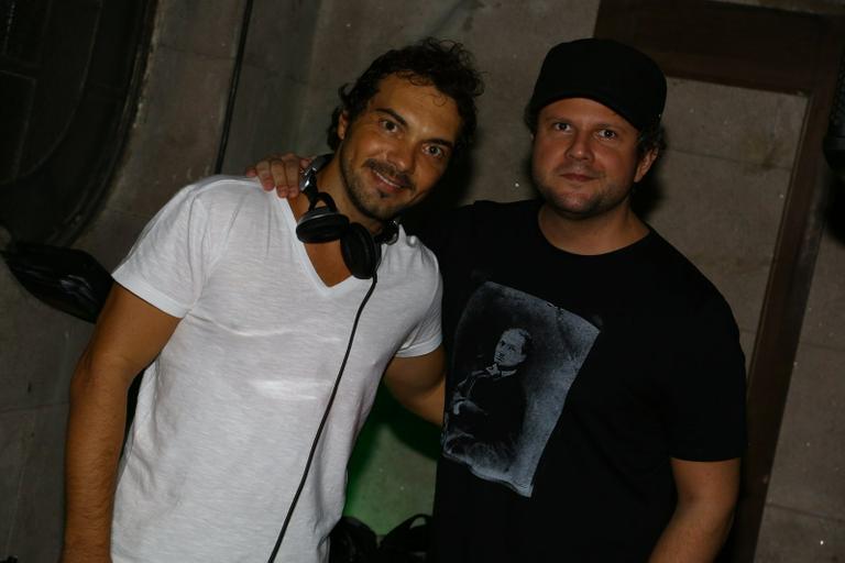 Selton Mello com o DJ Leo Paes Leme