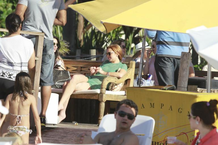 Lindsay Lohan em praia de Florianópolis