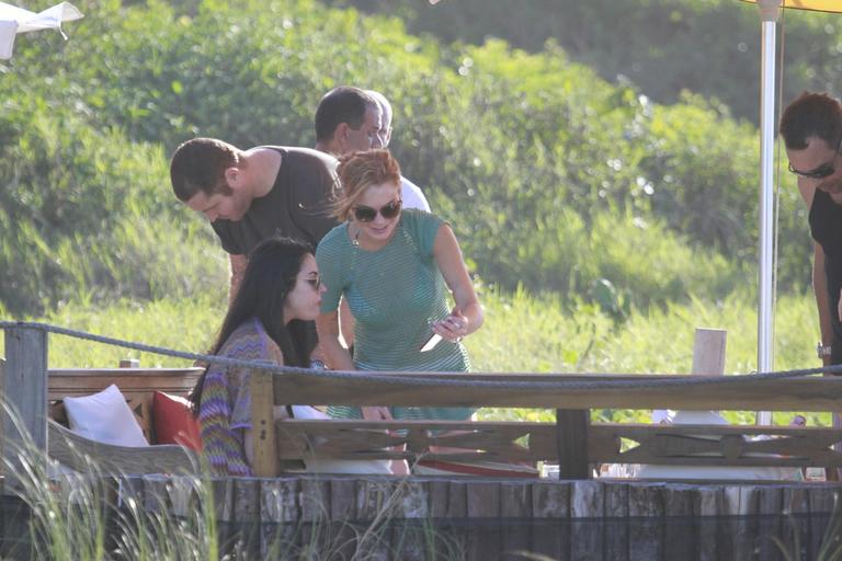 Lindsay Lohan em praia de Florianópolis