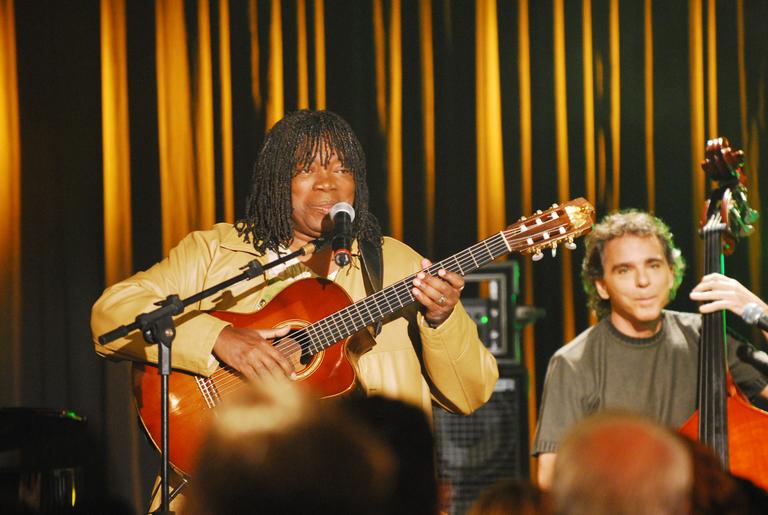 Show de Milton Nascimento na novela 'Paraíso Tropical'