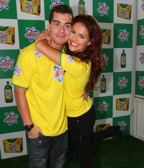 Thiago Martins e Paloma Bernardi