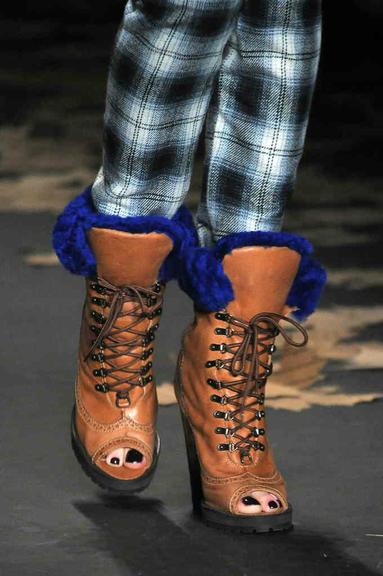 Sapatos Fashion Week 03-11