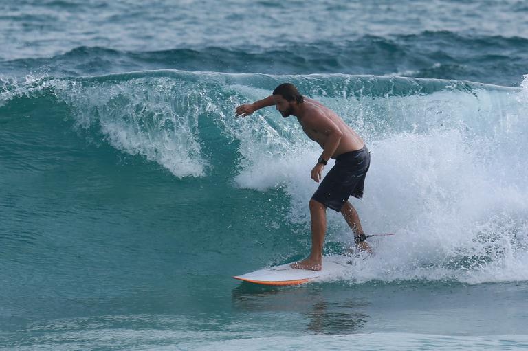 Vladimir Brichta na praia 