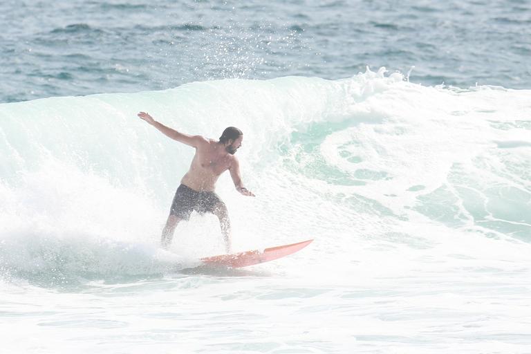 Vladimir Brichta na praia 