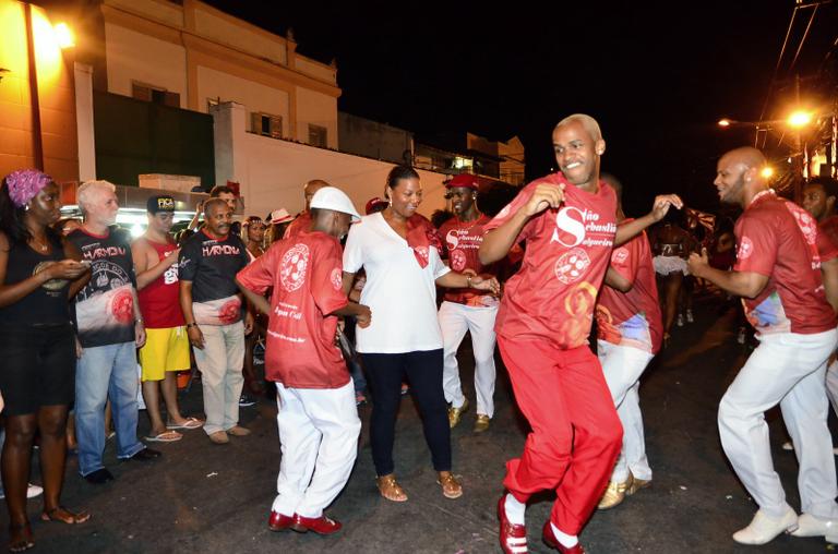 Atriz Queen Latifah participa de ensaio da Salgueiro