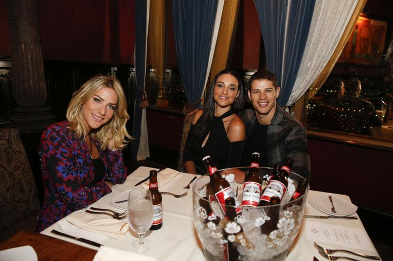 José Loreto, Débora Nascimento e Giovanna Ewbank brilham em Las Vegas