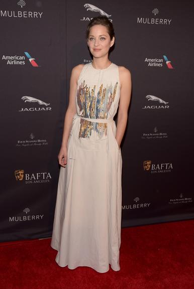 Veja 100 looks da atriz Marion Cotillard