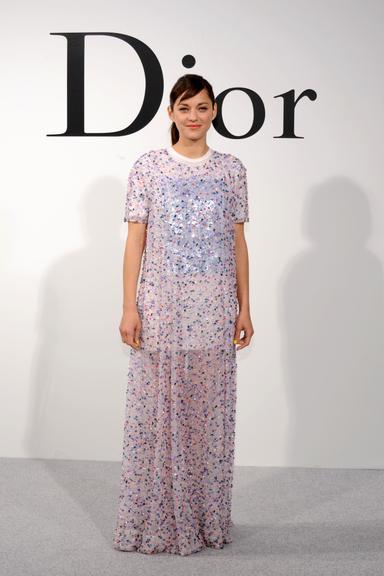 Veja 100 looks da atriz Marion Cotillard