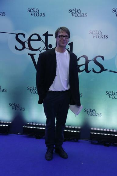 Looks dos famosos na festa da novela 'Sete Vidas'