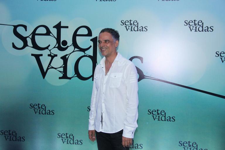 Looks dos famosos na festa da novela 'Sete Vidas'