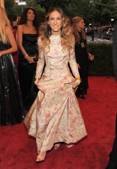 Sarah Jessica Parker: Veja 50 looks da atriz