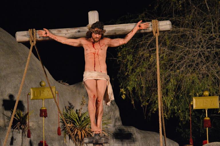 Espetáculo Paixão de Cristo com Igor Rickli, Paloma Bernardi e Humberto Martins