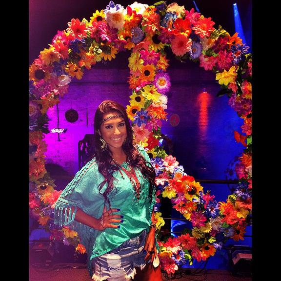 Veja o estilo de Amanda, do 'BBB15', em 30 looks