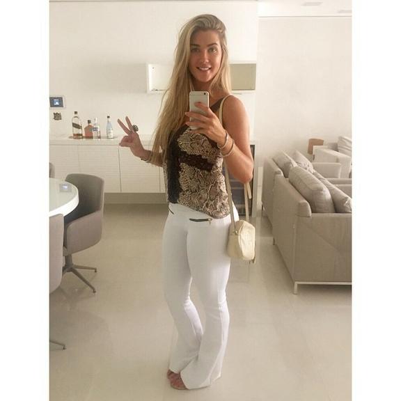 Veja o estilo de Aline, do 'BBB15', em 20 looks