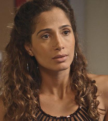 Babilônia: 12 brincos de Regina (Camila Pitanga)