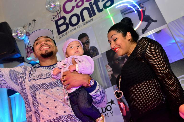 Naldo Benny e família em festa no Rio