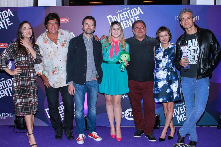 Estrelas conferem pré-estreia da animação 'Divertida Mente'