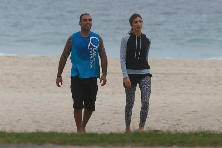 Grazi Massafera na praia