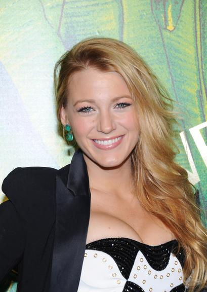 Inspire-se no estilo clássico de Blake Lively em 30 penteados