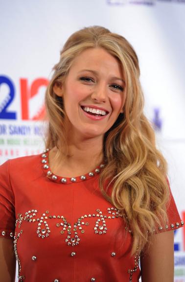 Inspire-se no estilo clássico de Blake Lively em 30 penteados