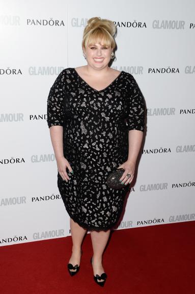 Moda plus size: Veja o estilo da atriz Rebel Wilson