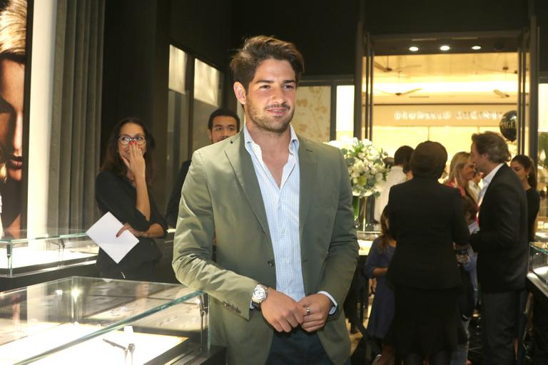 Alexandre Pato e Rivellino: encontro de craques