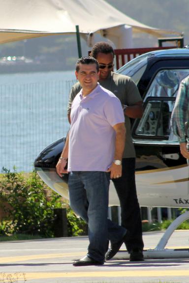 Buddy Valastro passeia de helicóptero no Rio