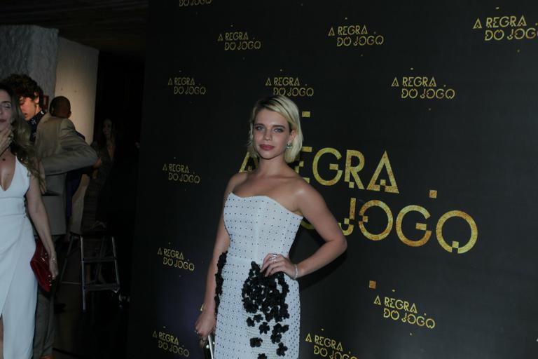 Looks dos vips na festa da novela 'A Regra do Jogo'