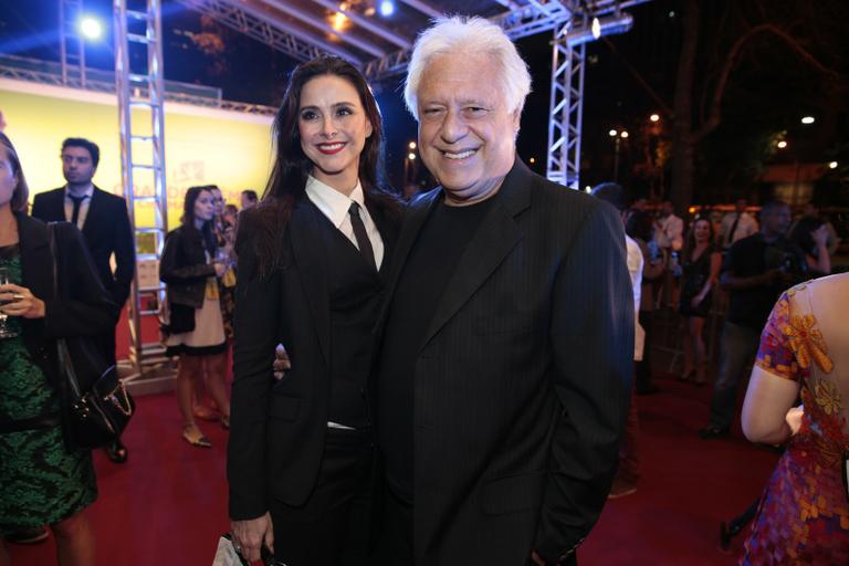 Encontro de vips em noite de prêmio do cinema