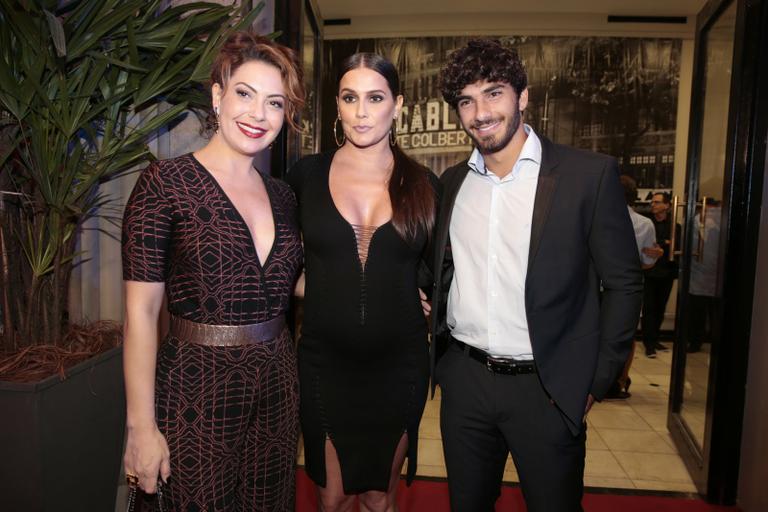 Encontro de vips em noite de prêmio do cinema