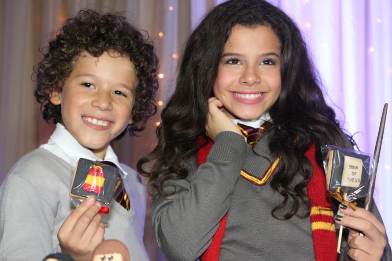 Gabriella Saraivah, a Tati de Chiquititas, faz festa do 'Harry Potter'