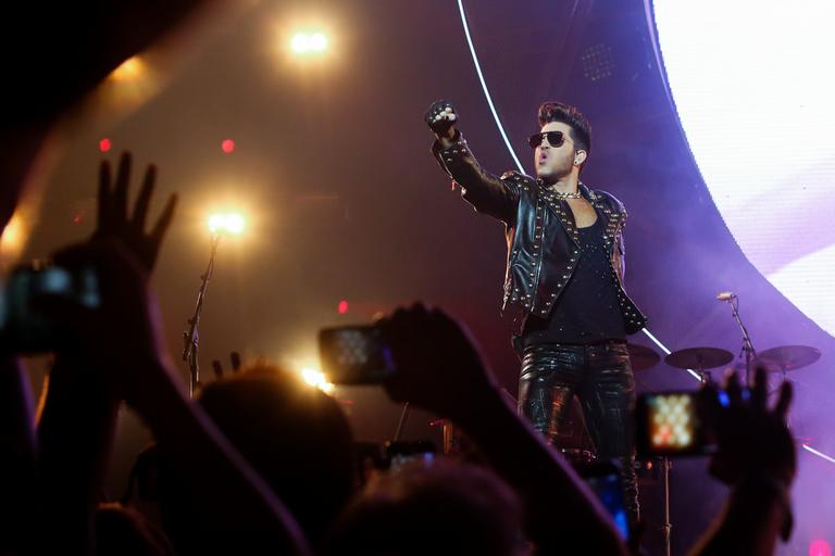 Adam Lambert e Queen agitam show em SP