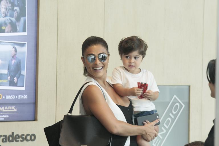 Juliana Paes com os filhos, Pedro e Antônio