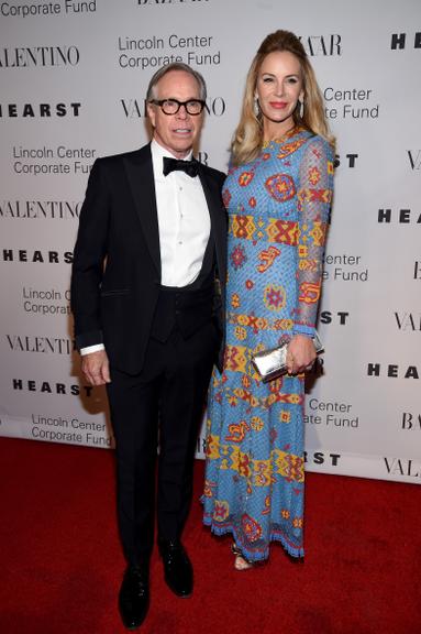 Nicky Hilton e Dee Ocleppo usam o mesmo vestido