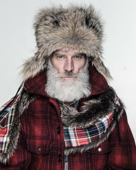 Paul Mason vira Papai Noel fashionista 