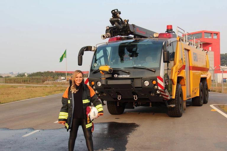 Eliana mostra os bastidores de aeroporto 