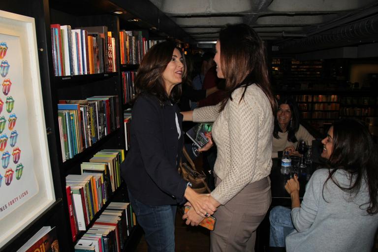 Fátima Bernardes, Edney Silvestre e Ana Paula Araújo no lançamento do livro 'Welcome to Copacabana & Outras Histórias'