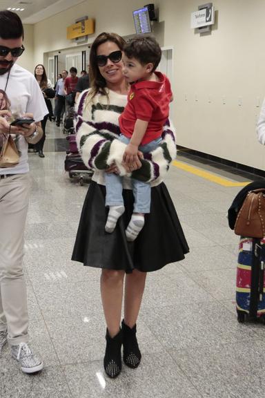 Wanessa curte viagem em família para Goiânia