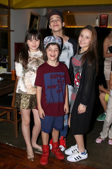 João Guilherme, Larissa Manoela, Bia Jordão e Kevin Vechiatto