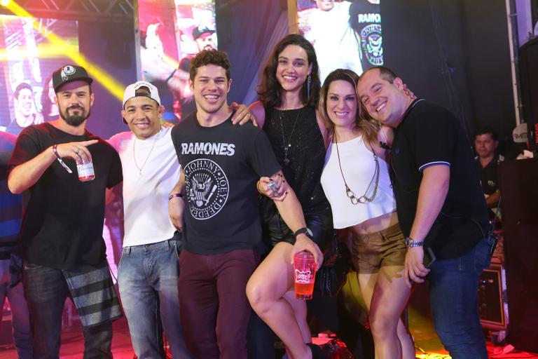 Paulo Vilhena, Jose Aldo,Jose Loreto, Débora Nascimento, Viviane Oliveira e Michel Diamant 